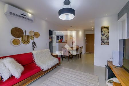 Sala de casa de condomínio à venda com 3 quartos, 125m² em Recreio dos Bandeirantes, Rio de Janeiro