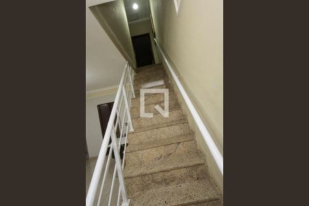 Escada de casa de condomínio para alugar com 3 quartos, 100m² em Vila Formosa, São Paulo