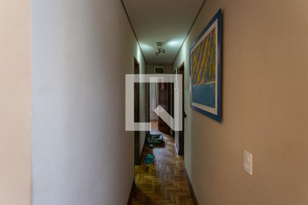 Corredor de apartamento à venda com 3 quartos, 90m² em Serra, Belo Horizonte