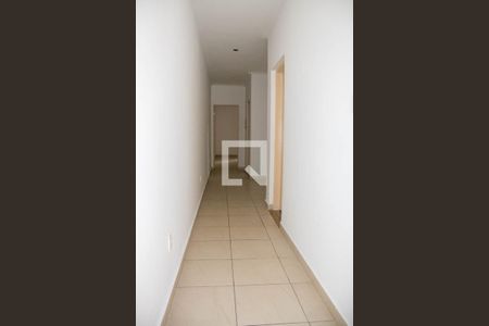 Corredor de casa para alugar com 3 quartos, 410m² em Jardim Virginia Bianca, São Paulo