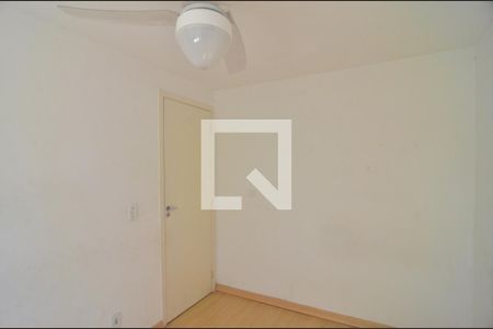Quarto  de apartamento à venda com 3 quartos, 55m² em Estância Velha, Canoas