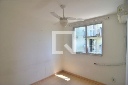 Quarto  de apartamento à venda com 3 quartos, 55m² em Estância Velha, Canoas