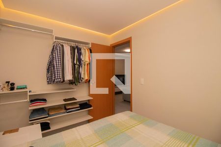 Quarto 1 de apartamento para alugar com 2 quartos, 44m² em Rubem Berta, Porto Alegre