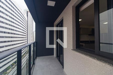 Sacada de kitnet/studio para alugar com 1 quarto, 26m² em Centro, Curitiba