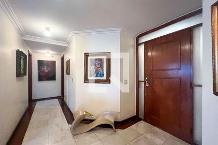 Hall de apartamento à venda com 3 quartos, 222m² em Indianópolis, São Paulo