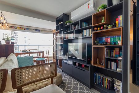 Sala de apartamento à venda com 1 quarto, 48m² em Indianópolis, São Paulo