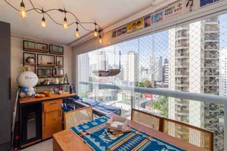 Varanda de apartamento à venda com 1 quarto, 48m² em Indianópolis, São Paulo