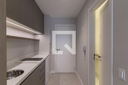 Sala, quarto e cozinha de kitnet/studio para alugar com 1 quarto, 25m² em Indianópolis, São Paulo