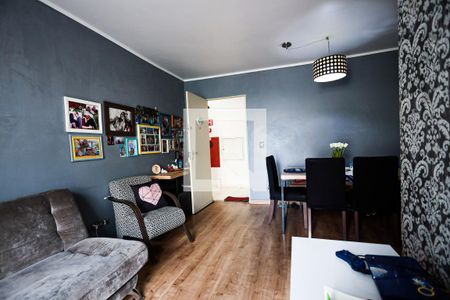 Sala  de apartamento para alugar com 3 quartos, 66m² em Jardim Caiapiá, Cotia