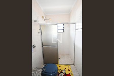 Banheiro da Suíte de casa à venda com 3 quartos, 125m² em Parque Vitória, São Paulo