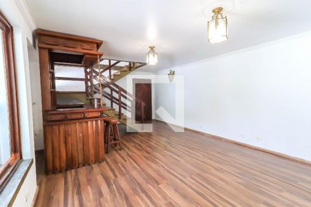 Sala 1 de casa à venda com 3 quartos, 330m² em Vila Inah, São Paulo