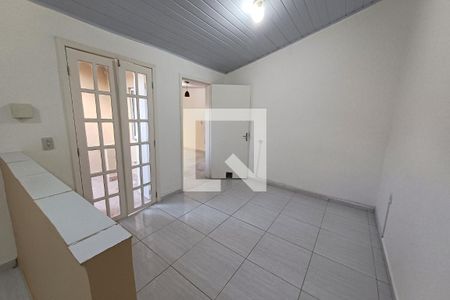 Quarto de casa para alugar com 1 quarto, 45m² em Itaipu, Niterói