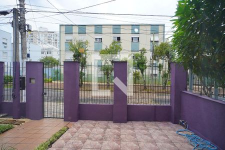 Vista de casa à venda com 3 quartos, 170m² em São Sebastião, Porto Alegre