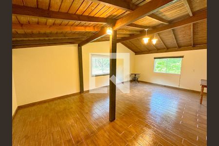 Sala de TV de casa para alugar com 3 quartos, 120m² em São João Rio Vermelho, Florianópolis