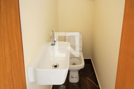 Lavabo de casa à venda com 3 quartos, 100m² em Vila Tolstoi, São Paulo