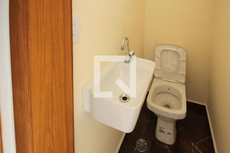 Lavabo de casa à venda com 3 quartos, 100m² em Vila Tolstoi, São Paulo