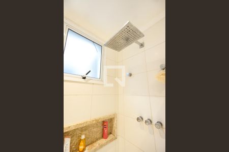 Apartamento para alugar com 280m², 3 quartos e 4 vagas Apartamento para alugar com 280m², 3 quartos e 4 vagasChuveiro