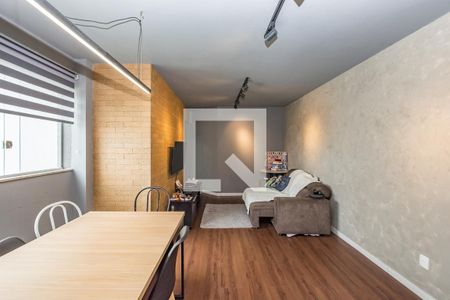 Sala de apartamento à venda com 2 quartos, 55m² em Estrela do Oriente, Belo Horizonte
