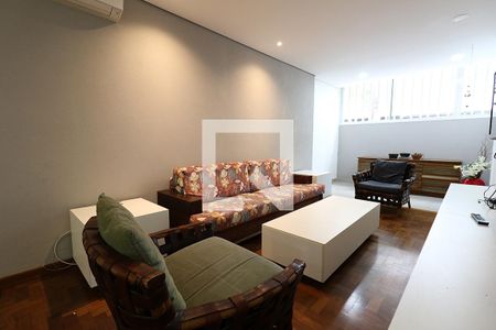 Sala de apartamento à venda com 4 quartos, 117m² em Cerqueira César, São Paulo