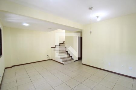 Sala de casa para alugar com 4 quartos, 170m² em Anil, Rio de Janeiro