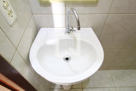 Lavabo de casa para alugar com 4 quartos, 170m² em Anil, Rio de Janeiro