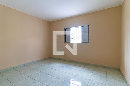 Quarto 1 de casa para alugar com 2 quartos, 60m² em Vila Campanela, São Paulo