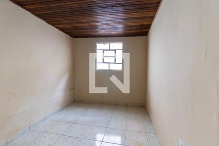 Quarto 2 de casa para alugar com 2 quartos, 60m² em Vila Campanela, São Paulo