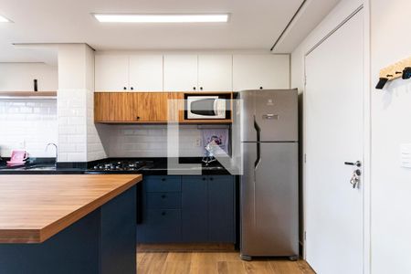 Sala e Cozinha de apartamento à venda com 1 quarto, 31m² em Vila Monumento, São Paulo