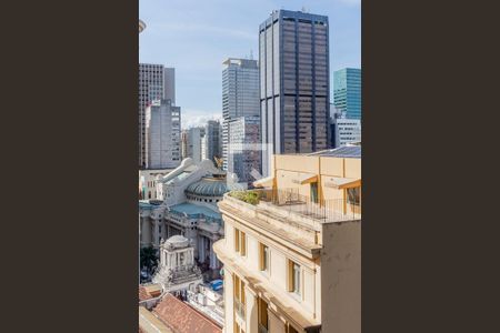 Vista de kitnet/studio para alugar com 1 quarto, 30m² em Centro, Rio de Janeiro