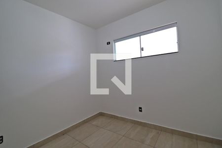 Quarto 1 de apartamento para alugar com 2 quartos, 55m² em Presidente Roosevelt, Uberlândia