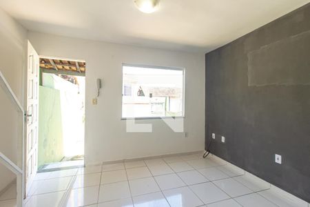 Sala de casa de condomínio para alugar com 2 quartos, 50m² em Campo Grande, Rio de Janeiro