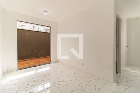 Sala de apartamento para alugar com 2 quartos, 51m² em Jardim Santa Emilia, São Paulo