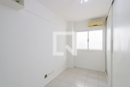 Quarto 1 de apartamento para alugar com 3 quartos, 87m² em Freguesia (jacarepaguá), Rio de Janeiro