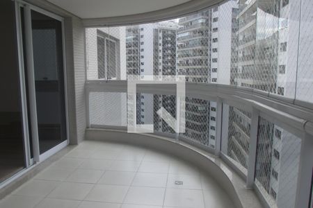 varanda de apartamento à venda com 3 quartos, 115m² em Barra da Tijuca, Rio de Janeiro
