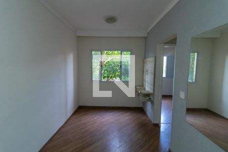 Sala  de apartamento para alugar com 2 quartos, 49m² em Jardim do Algarve, Itaquaquecetuba