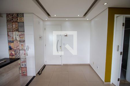 Sala de apartamento para alugar com 2 quartos, 47m² em Vila Carmosina, São Paulo