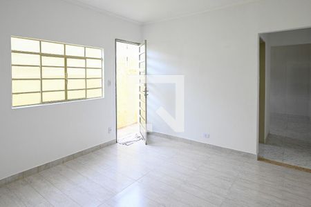 Sala de casa à venda com 2 quartos, 110m² em Vila Brasilina, São Paulo