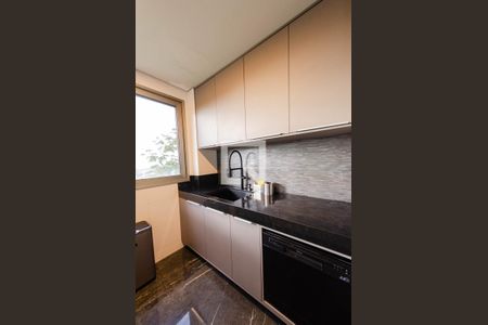 Casa de condomínio à venda com 297m², 3 quartos e 4 vagas Casa de condomínio à venda com 297m², 3 quartos e 4 vagasCozinha