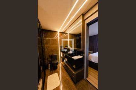 Casa de condomínio à venda com 297m², 3 quartos e 4 vagas Casa de condomínio à venda com 297m², 3 quartos e 4 vagasBanheiro suíte 2