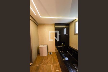 Casa de condomínio à venda com 297m², 3 quartos e 4 vagas Casa de condomínio à venda com 297m², 3 quartos e 4 vagasBanheiro suíte 2