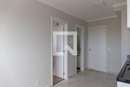 Cozinha/sala de apartamento para alugar com 1 quarto, 36m² em Jardim Santa Emilia, São Paulo