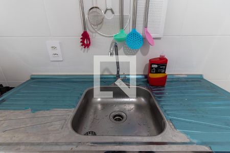 Cozinha - Torneira de apartamento para alugar com 2 quartos, 32m² em Vila Carmosina, São Paulo