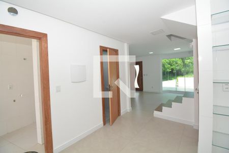 Sala/Cozinha de casa de condomínio para alugar com 3 quartos, 100m² em Jardim Sulacap, Rio de Janeiro