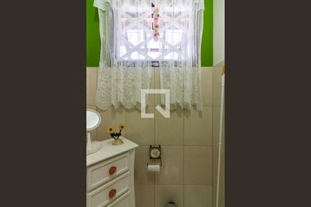 Lavabo de casa à venda com 3 quartos, 204m² em Umuarama, Osasco