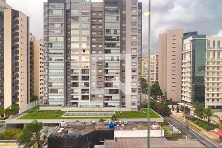 Vista de apartamento para alugar com 3 quartos, 163m² em Indianópolis, São Paulo