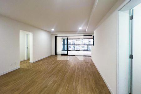 Sala de apartamento à venda com 3 quartos, 163m² em Indianópolis, São Paulo