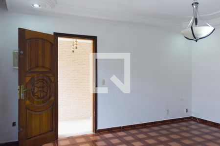 Sala  de casa à venda com 4 quartos, 300m² em Vila São Vicente, São Paulo