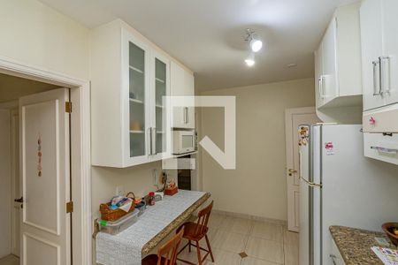 Casa de condomínio à venda com 202m², 3 quartos e 3 vagas Casa de condomínio à venda com 202m², 3 quartos e 3 vagasCozinha