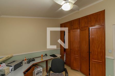 Casa de condomínio à venda com 202m², 3 quartos e 3 vagas Casa de condomínio à venda com 202m², 3 quartos e 3 vagasQuarto 2