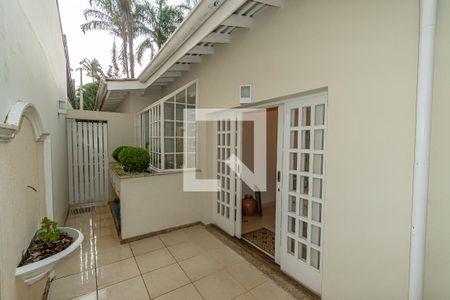 Casa de condomínio à venda com 202m², 3 quartos e 3 vagas Casa de condomínio à venda com 202m², 3 quartos e 3 vagasQuintal
